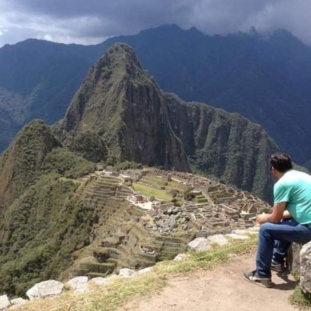 Meet your Posher, Eduardo